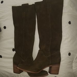 Steve Madden Suede Boots
